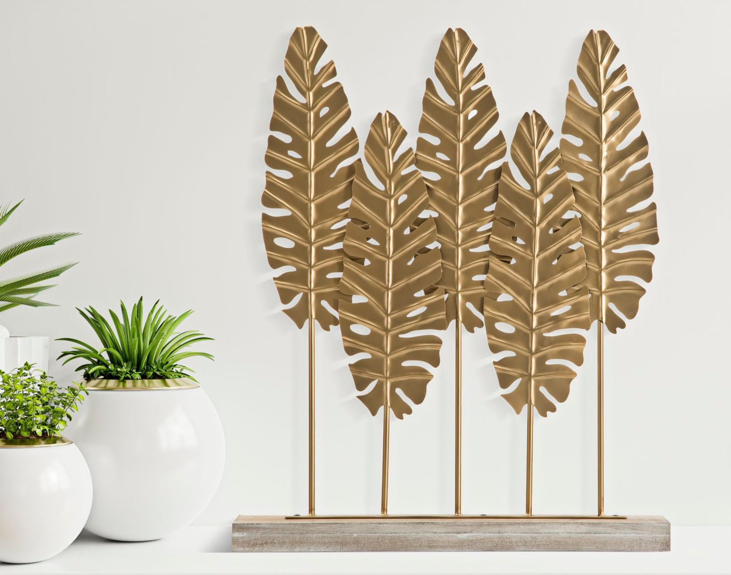 Golden Leaf Elegance Ornament Metaal